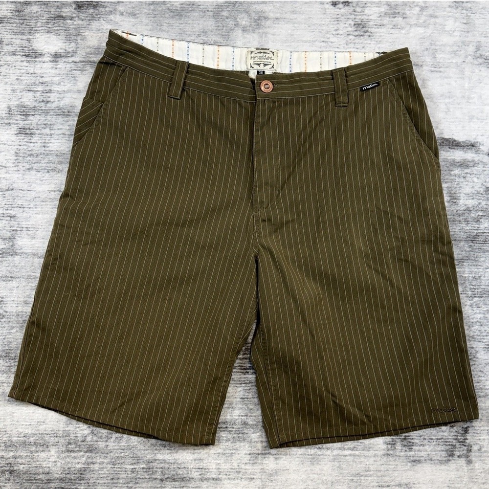 Matix Men's Green Pinstripe Shirts Size 36 Loose Fit Cotton Skater West Coast